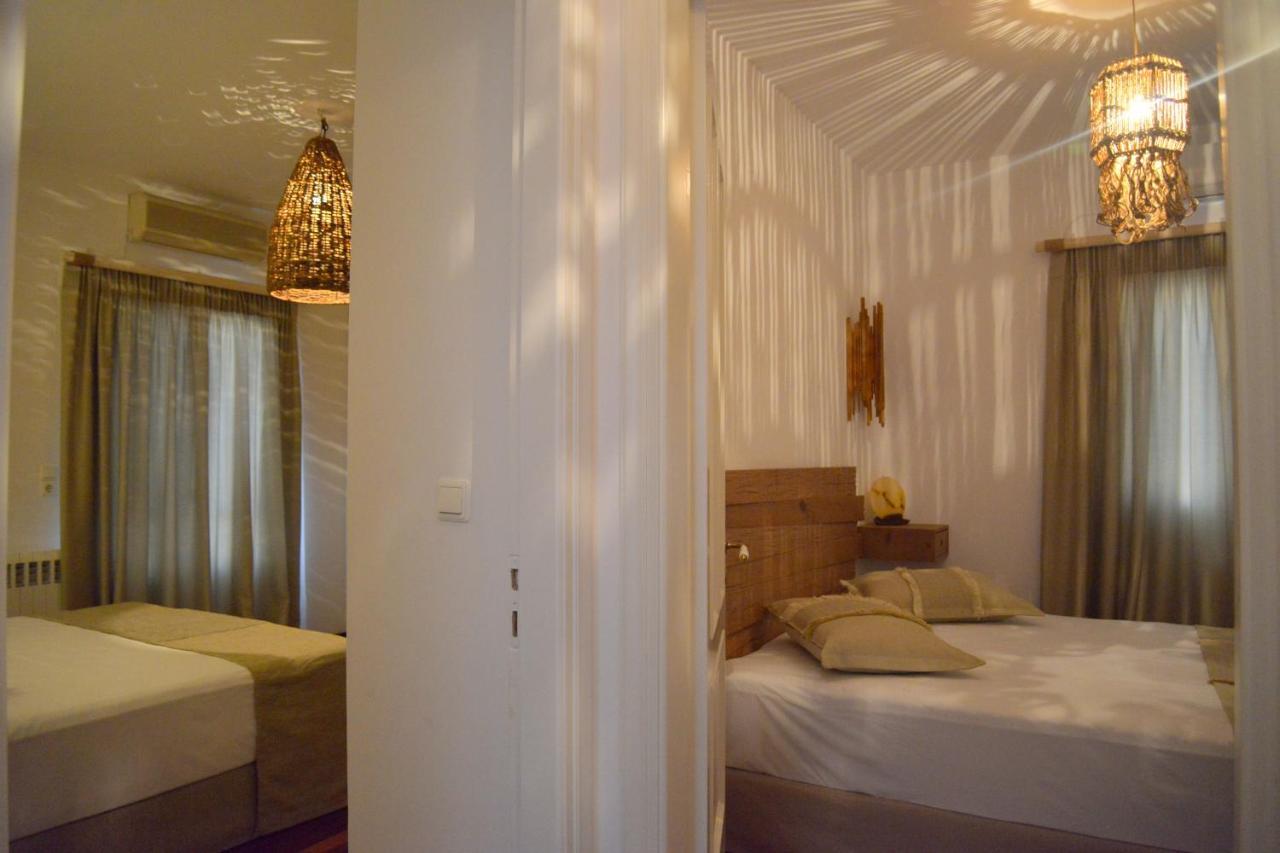 Esperos Seaside Suite In Adamas, Milos Buitenkant foto