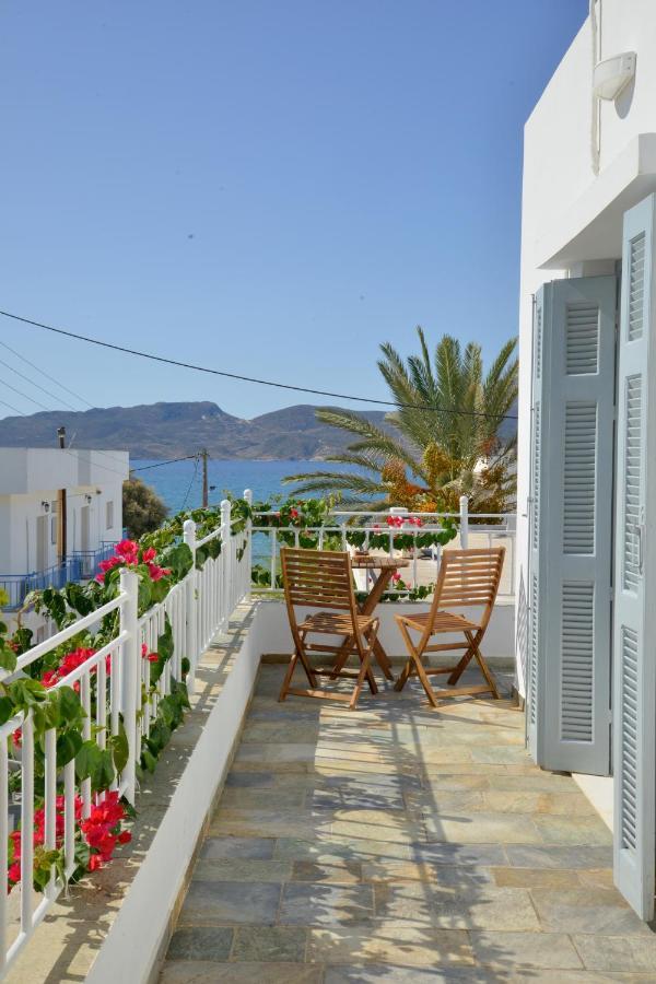 Esperos Seaside Suite In Adamas, Milos Buitenkant foto